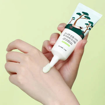 Round Lab Pine Calming Cica Mild Up Sunscreen 40ml